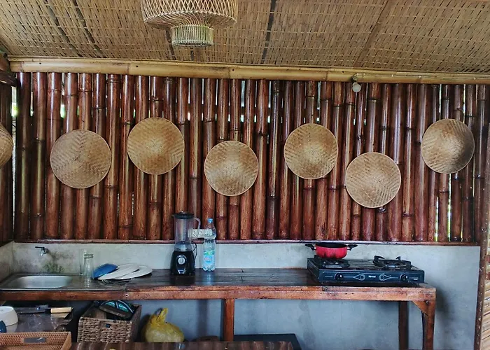 Luna Bamboo House *