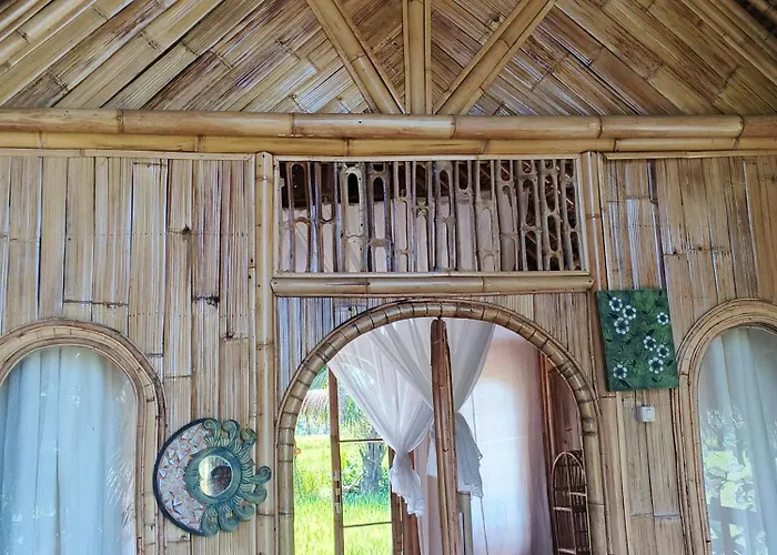 Luna Bamboo House ゲストハウス